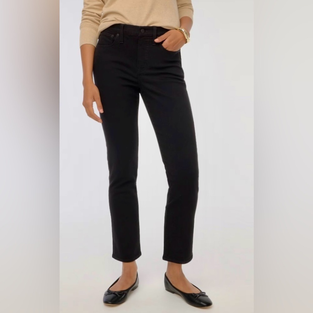 NWT J. Crew Factory Petite Black Essential Straight Jean in All-Day Stretch, 26P